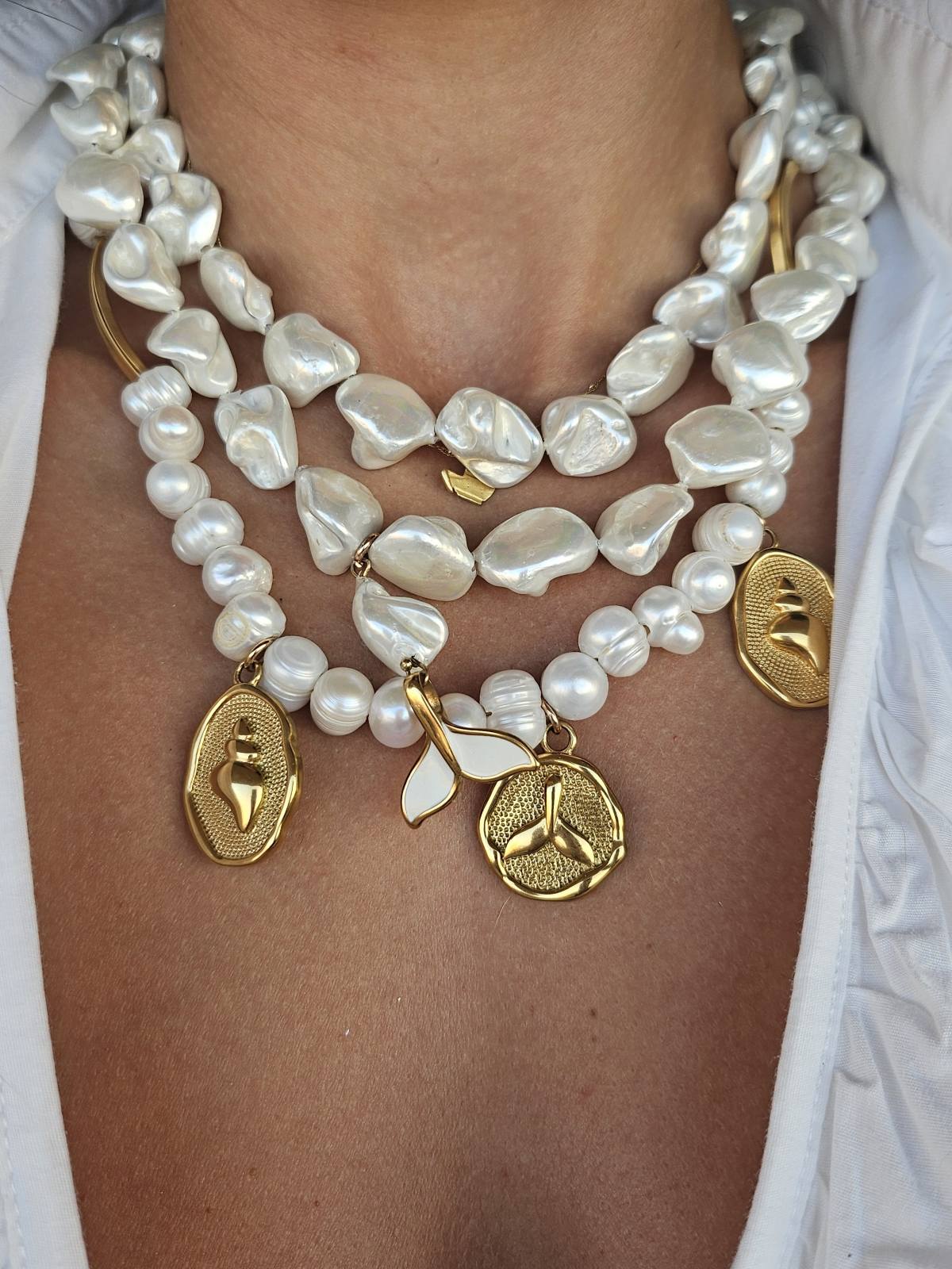 Golden Seashell Pearl Necklace