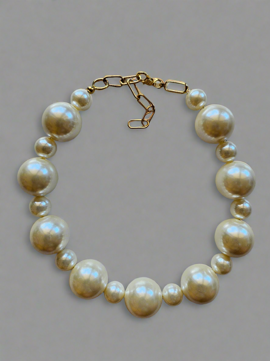 Majestic Pearls Necklace