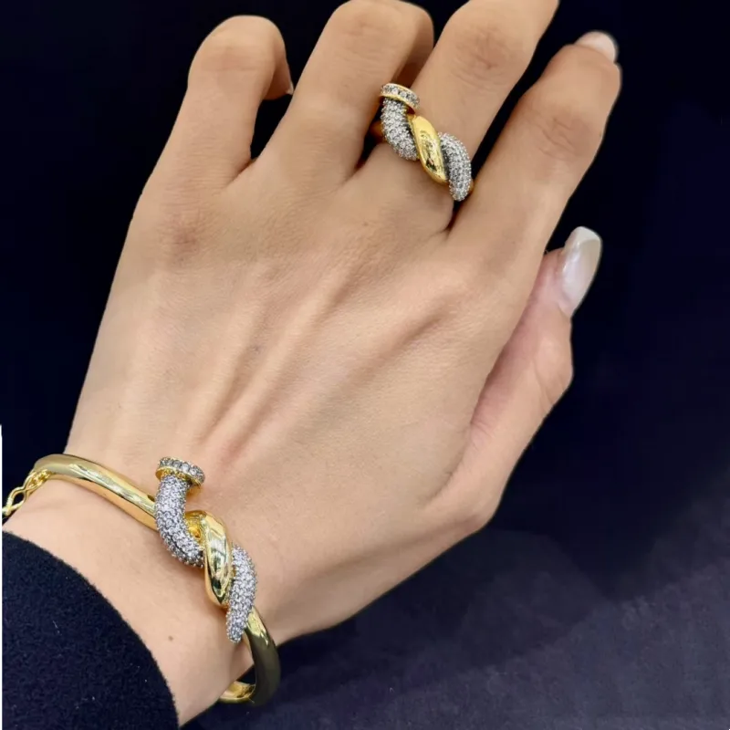 Nail Gold Bracelet with Zircon