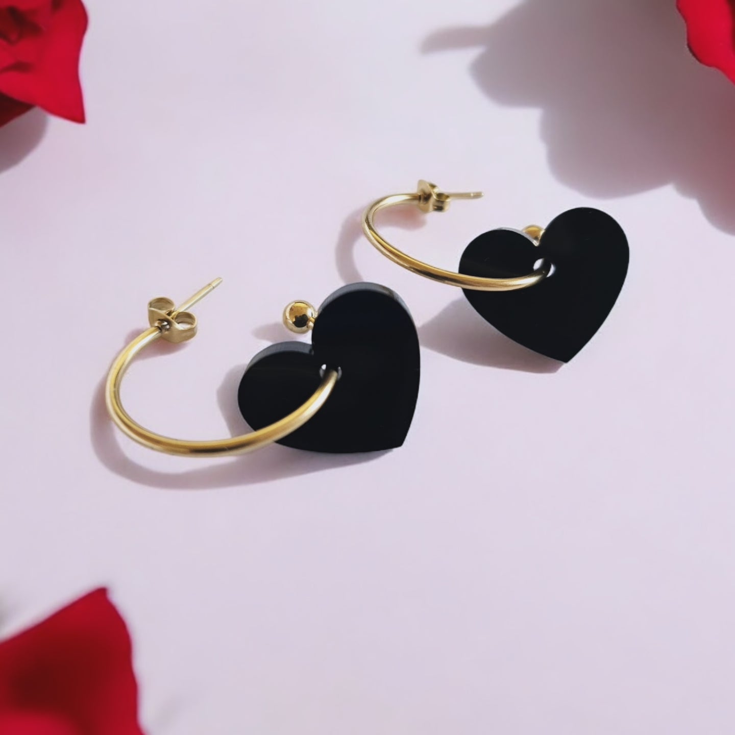 Heart earrings plexiglass black