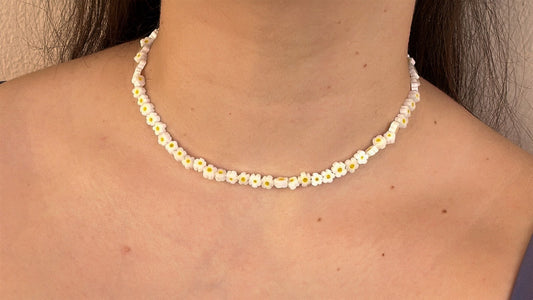 Happy Daisy Necklace